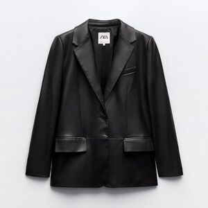 Zara Women's Sleek Black Suit Jacket